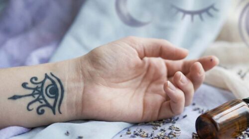 تفسير حلم خروج عين ماء من الأرض