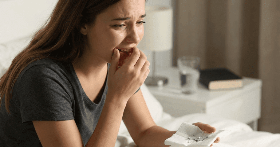 تفسير حلم خروج زجاج من الفم للعزباء